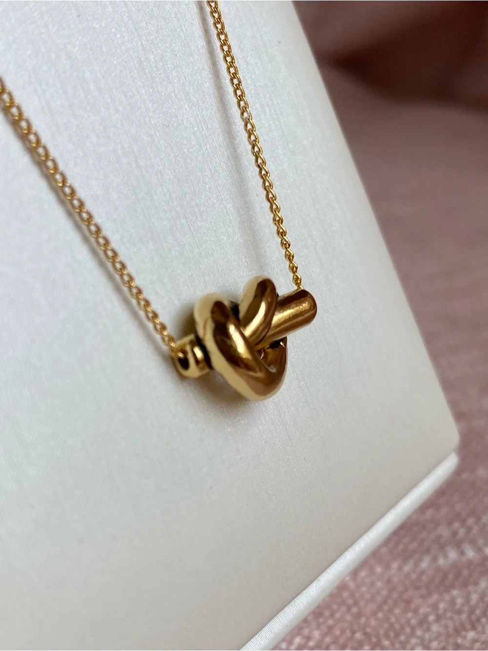 Like New Brighton Interlok Single Knot Mini Necklace